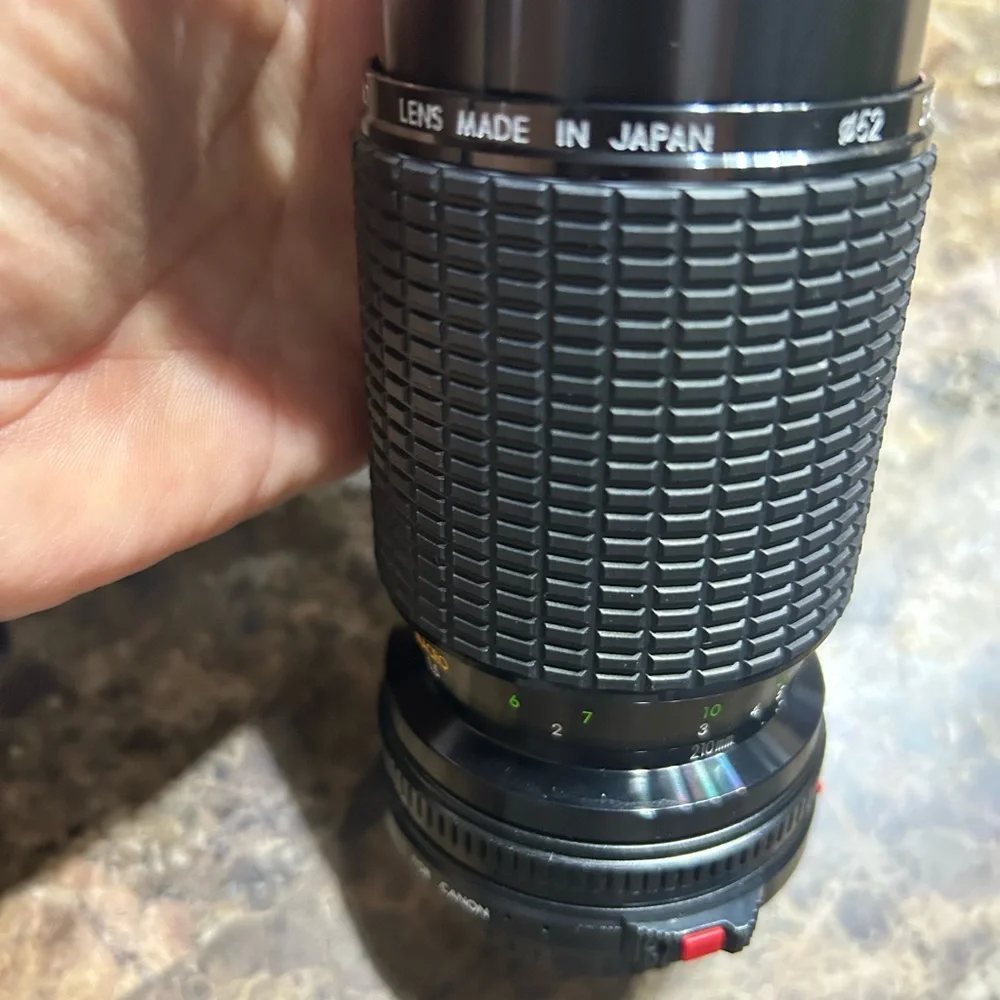 Sigma Beauty 70-210mm f/4.5 Lens - Red